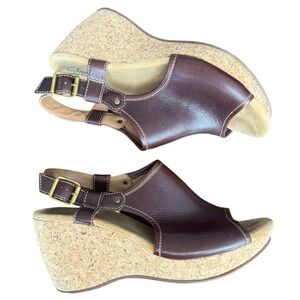 Clarks Women's Brown Wedge Sandals Size 10M